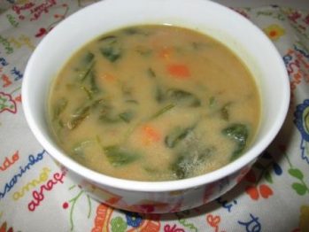 Sopa de Feijão com Espinafres​