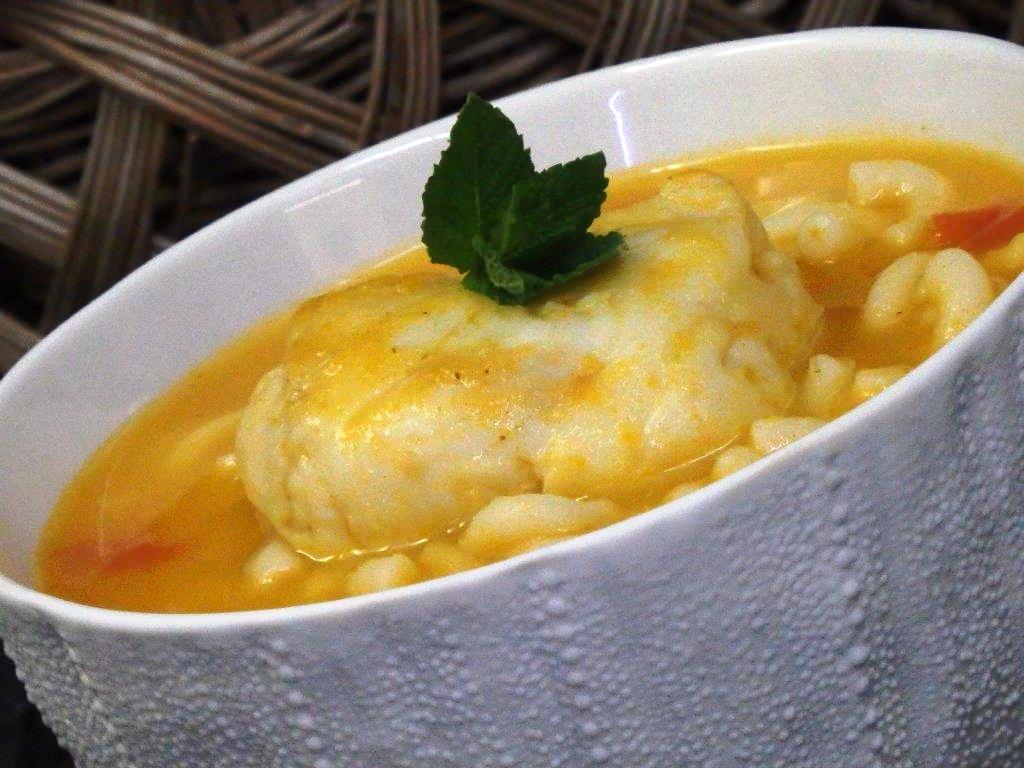 Canja de Peixe com Hortelã