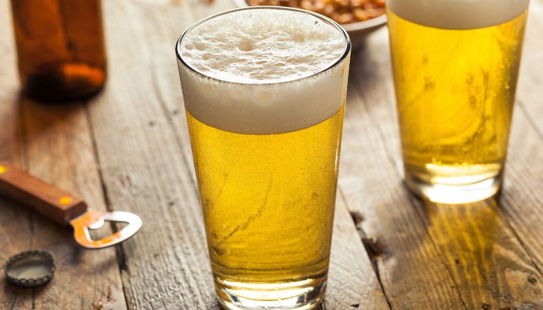 Como manter a cerveja bem gelada no copo