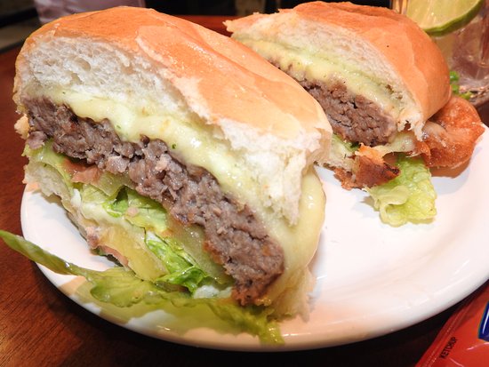 Hambúrguer de Frango com Maionese