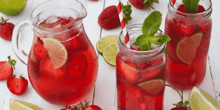 Chá Gelado de Limão e Morangos